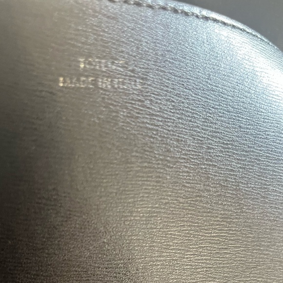 TOTEME Black t-lock - Picture 12 of 13